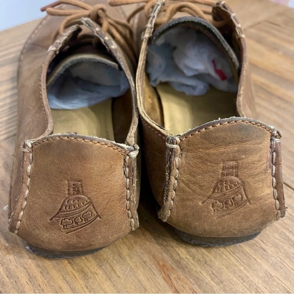 Super cool Clark’s Chukka Flats, size 10 - Picture 4 of 8